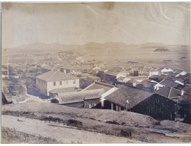 ANONYME / FRANDIN, J. H. (attribué à). -  Album de photographies :  Vues de Corée, de Thaïlande, du Cambodge et de ses habitants et princes. ANONYME / FRANDIN, J. H. (attribué à). -  Album de photographies :  Vues de Corée, de Thaïlande, du Cambodge et de ses habitants et princes.