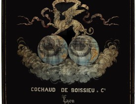 COCHAUD DE BOISSIEU & Cie LYON. AU GRIFFON. -  Pièce en soie tissée figurant une mappemonde surmontée d’un griffon.