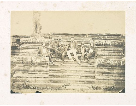 GSELL, Emile. - Cambodge. Ruines d'Angkor. / Essai historique sur le Cambodge. GSELL, Emile. - Cambodge. Ruines d'Angkor. / Essai historique sur le Cambodge.