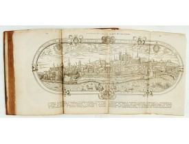 CHAUMEAU, Jean, seigneur de Lassay. -  Histoire de Berry, contenant l'origine, antiquité, gests, prouësses, privilèges et libertés de Berruyers, avec particulière description dudit païs.